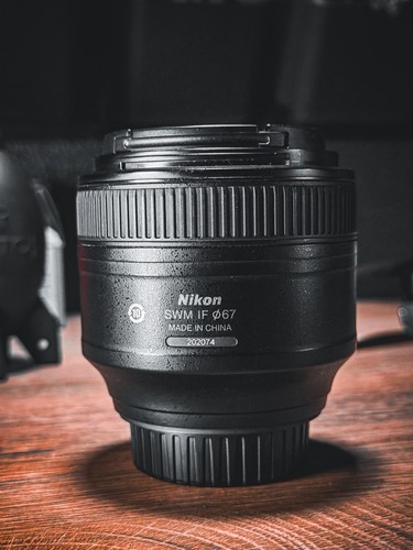 Nikon nikkor 85mm 1 - 85mm, f/1.8g